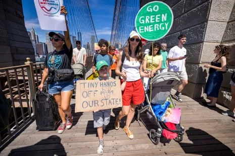 Sun Day: American Climate Activists to Gather for Renewable Energy Amid Regulatory Rollbacks