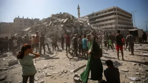 Intensified Military Bombardment Continues in Gaza